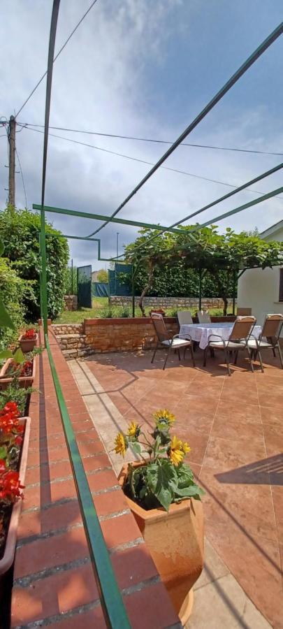 Apartments Mari Novigrad Istria Exterior foto